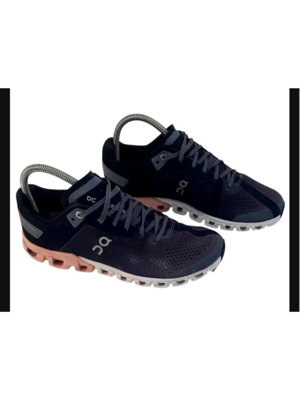 On Cloudflow Womens Size 7 Black Athletic Running Walking Sneaker Shoes